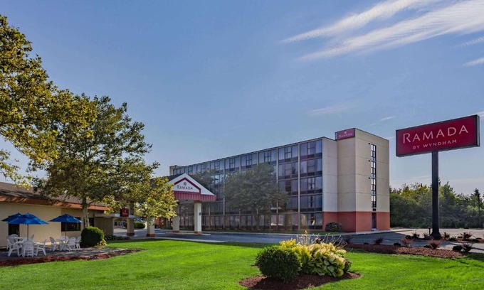 Pleasantville Hotel | Ramada by Wyndham West Atlantic City