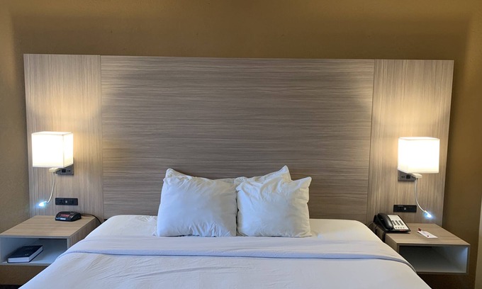 Pleasantville Hotel | Ramada by Wyndham West Atlantic City