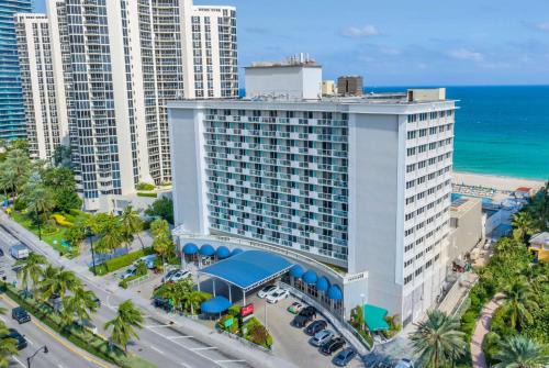 Sunny Isles Beach Hotel | Ramada Plaza by Wyndham Marco Polo Beach Resort