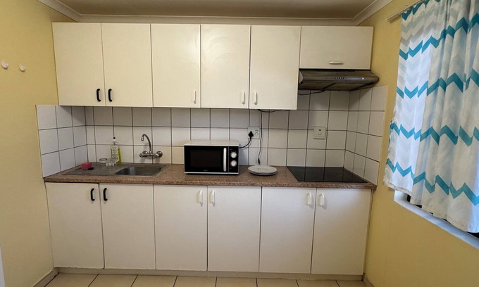Windhoek West Apartment | Ramblers Hostel (Self Catering)
