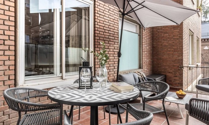 Almagro Apartment | Real - 3 bedroom and terrace in Almagro