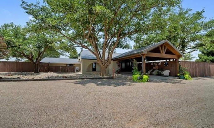 Stanton House | Recently remodeled and renovated Country Estate Home in West Texas