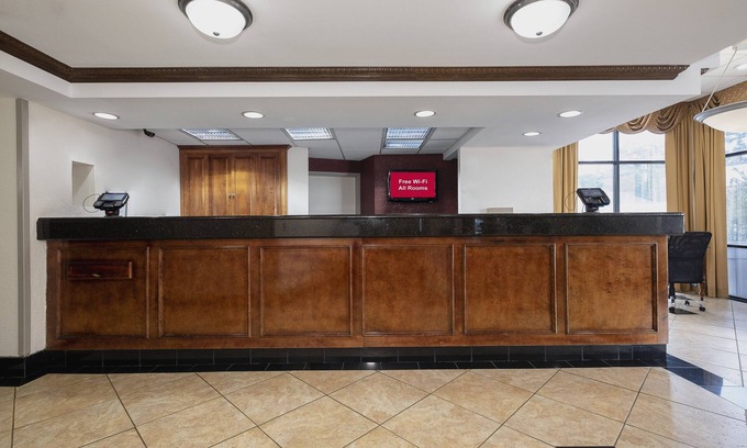 Macon Hotel | Red Roof Inn & Suites Macon