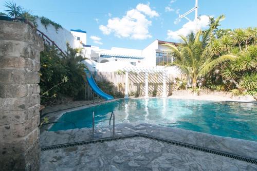 Pansol Hotel | RedDoorz @ Yahweh Spring Retreat & Resort Laguna