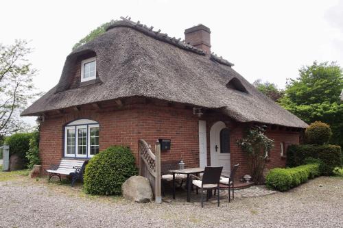 Dorphof House | Reetdachkaten in Schuby, Ostsee