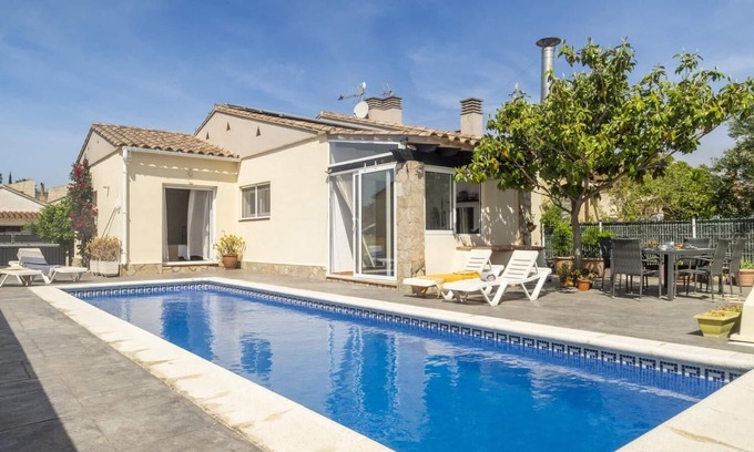 L'Escala House | Ref. TERANYINA: Ground floor house with private pool.