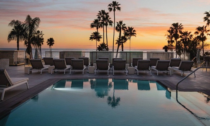 Downtown Hotel | Regent Santa Monica Beach