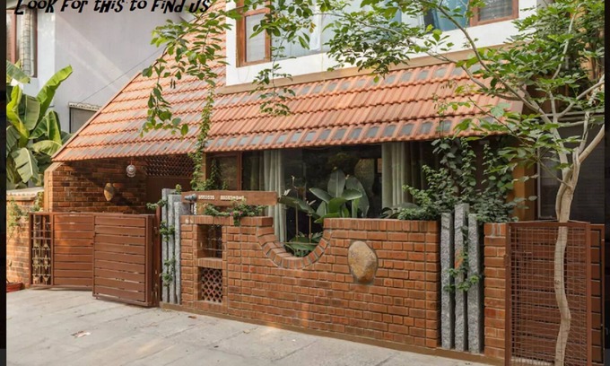 Domlur House | Relax in centrally located quiet terrace floor ensuite room in trendy eco-villa