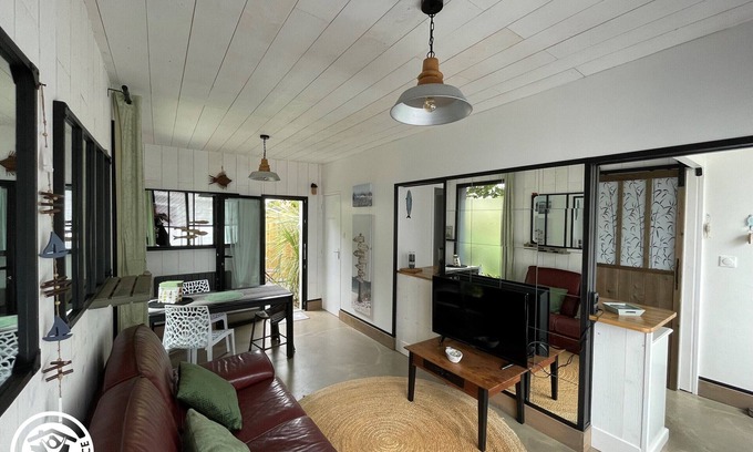 Les Sables d'Olonne Cottage | Renovated house near beach with private courtyard, bikes and baby equipment