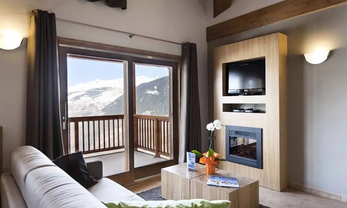 Sainte-Foy-Tarentaise Apartment | Residence Club MMV L'Etoile des Cimes* - 4 rooms 8 people