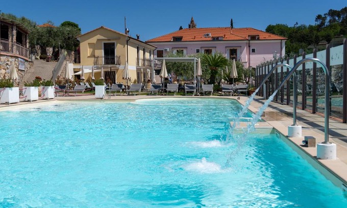 Bardino Vecchio Apartment | Residence Villa il Casale - appartamenti wellness e piscina riscaldata