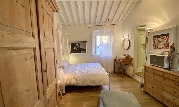 Casale Marittimo House | Residenza Artistica su due piani