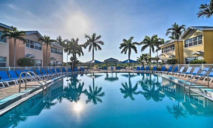 Indian Shores Apartment | Resort Condo w/Beach Access in Indian Shores!