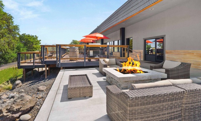 South Richland Hotel | Richland Riverfront Hotel and Conference Center, Ascend Hotel Collection