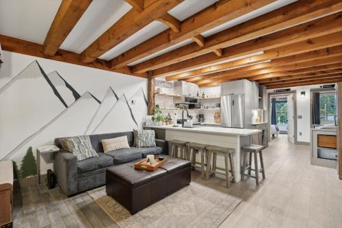 Sunday River Area Apartment | Riverbend Ski Retreat