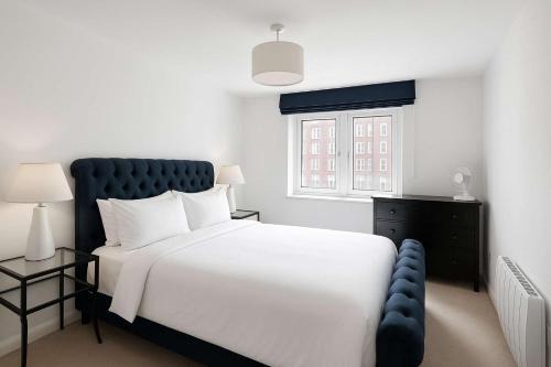 Island Gardens Apartment | Riverside 1bd near Canary Wharf