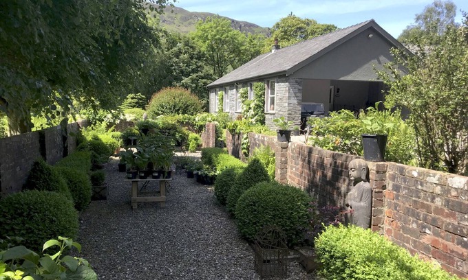 Borrowdale Cottage | Riverside Cottage Borrowdale - Nr Grange - just 4 miles from Keswick