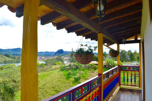 Guatape Apartment | Roble Colonial - Apartamentos Deluxe en Guatapé