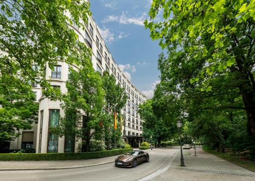 Konigsplatz Hotel | Rocco Forte The Charles Hotel