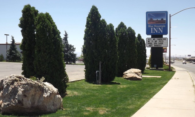 Blanding Hotel | Rodeway Inn & Suites
