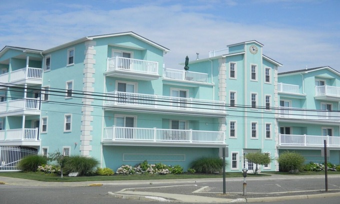 Seaside Heights Condo | Roof top pool & game room, 2 blocks to beach, 2/bedrooms, beach passes included