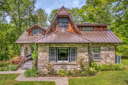 Gardiner House | Rose & Thorne