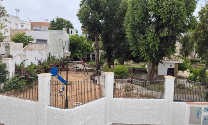 Rota Apartment | Rota apartment. City center. 4 bedrooms.