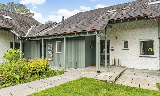 Bowness-on-Windermere Cottage | ROWAN - WOODLAND COTTAGES, family friendly in Bowness-On-Windermere