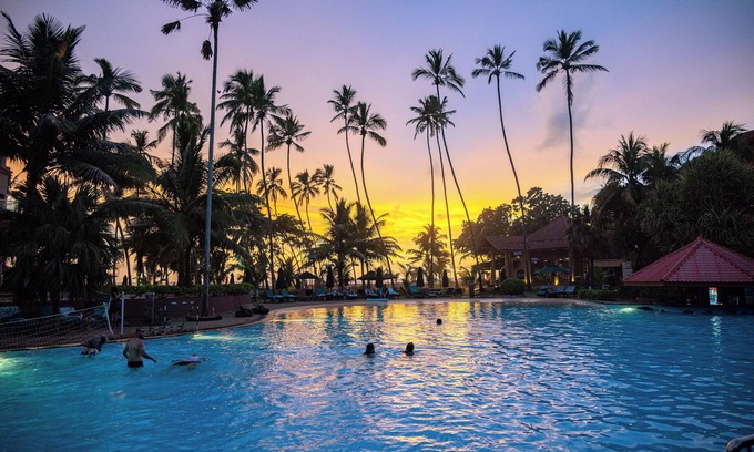 Waskaduwa Resort | Royal Palms Beach Hotel