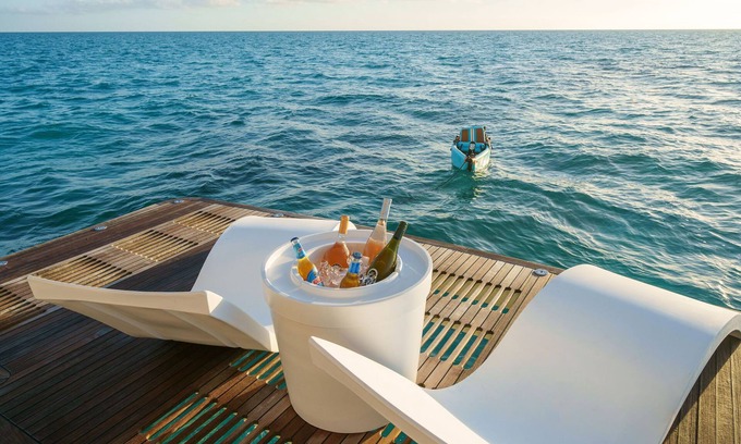 Dunmore Town Boat Rental | Royal Rita - Sunreef 78 - Luxury Yacht