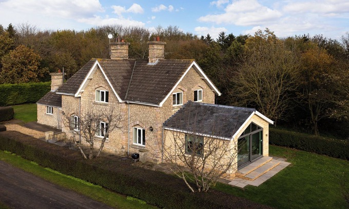 Lincoln Cottage | Rural 5 bedroom family friendly Cottage