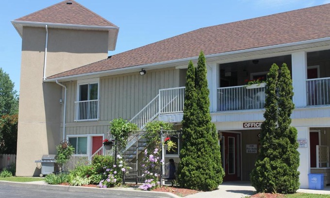 Wasaga Beach Resort | Saga Resort