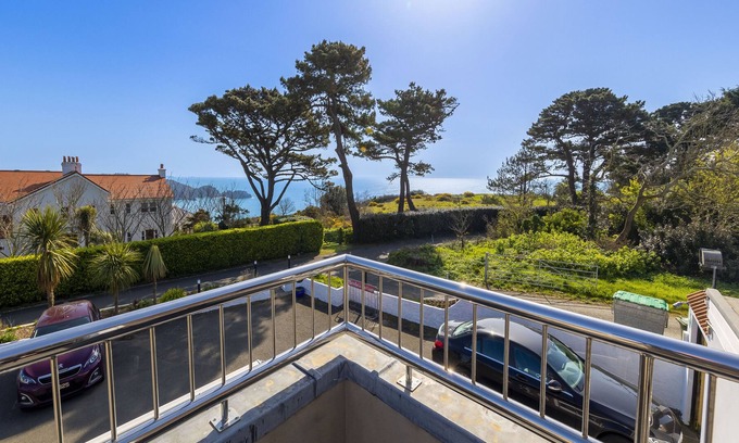 Icart Hotel | Saints Bay Hotel