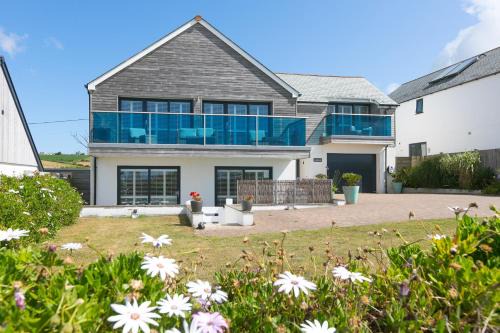 Praa Sands House | Sandbanks