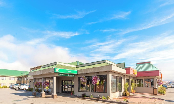 East Kootenay Hotel | Sandman Hotel Cranbrook