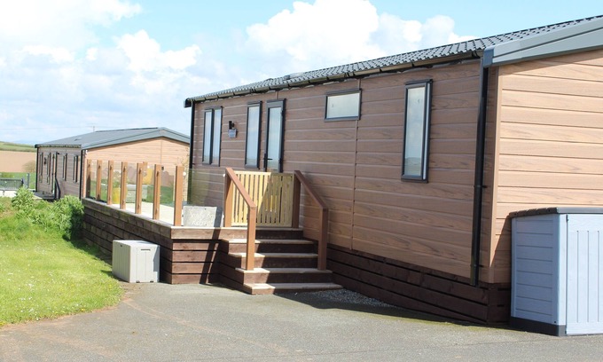 Hasguard Cross Cottage | SANDY BAY, pet friendly, with a garden in Little Haven