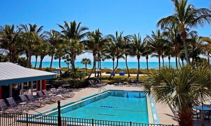 Sanibel Hotel | Sanibel Island Beach Resort