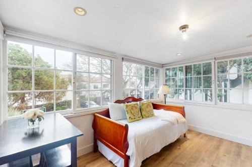 East Beach Apartment | Santa Cruz