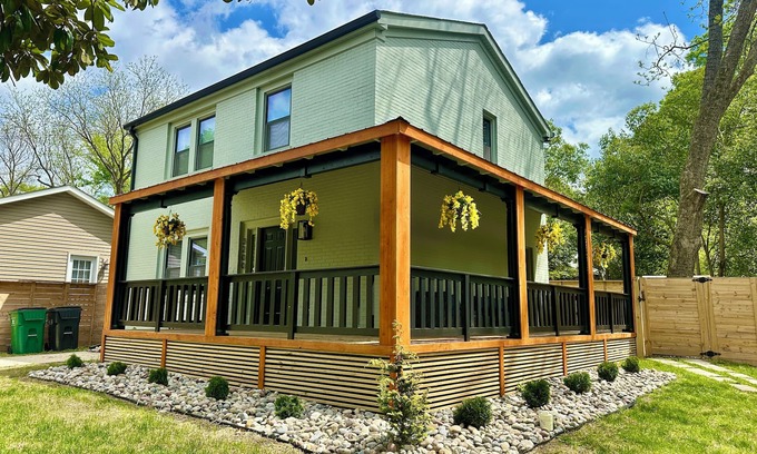 North Charlotte House | Sauna Luxury in NoDa