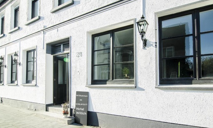 Schiefbahn Hotel | SCHLAFGUT! HOTEL-WILL.ICH Garni