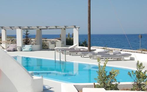 Kamari Hotel | Sea paradise