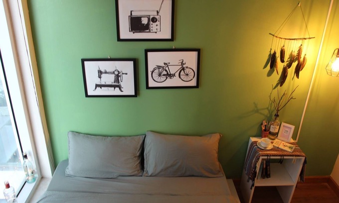 Ha Long Apartment | Sea/Street/Mountain View & Modern 3 Bedrooms Apartment in Main Tourist Area