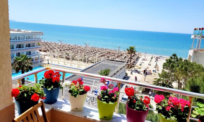 Golem Apartment | Sea View New Apartment