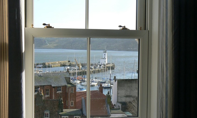 Scarborough Cottage | Seaside cottage with sea and harbour views: Sunday check in for 1 week stays