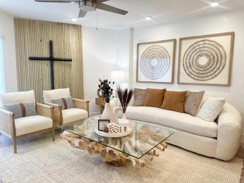 Tavernier Apartment | Seaside Serenity, Brand New 2 Bed 2 Bath Pool Beach Area, Tennis Pickleball 2024 Remodel