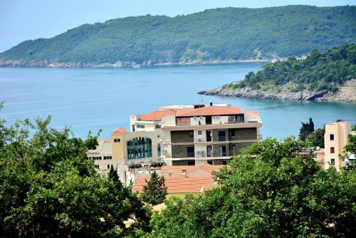 Becici Apartment | SeaWolf Apartment