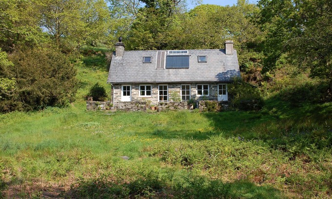 Maentwrog Cottage | Secluded Cottage in Heart of the Snowdonia National Park