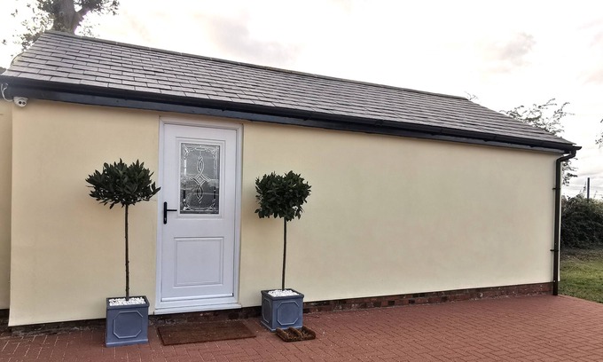 Diss Apartment | Self-Contained Peaceful Annexe