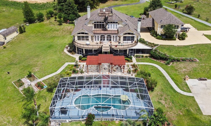 Umatilla House | Serene Lakefront Retreat - Spacious and Cozy Chateau with Country Flair!
