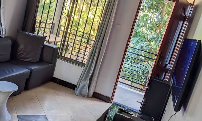 Arusha Bed & Breakfast | Serene retreat experience